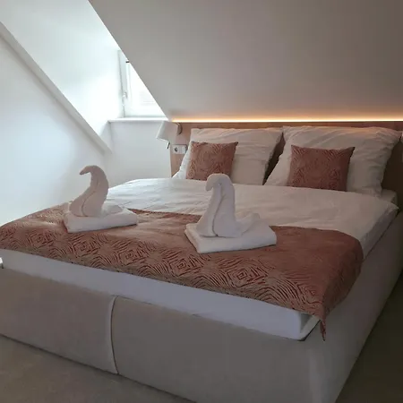 Jansky Kastiel Bohumirovsky 3*